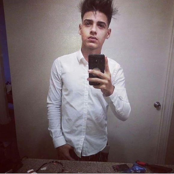 Meet your Posher, Alex - Picture 1 of 1